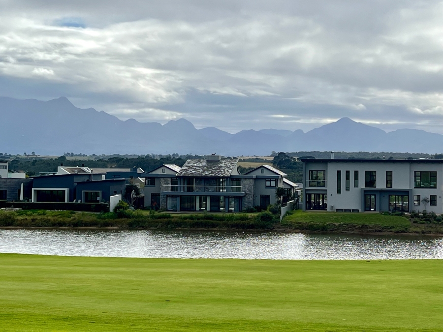 5 Bedroom Property for Sale in Oubaai Western Cape